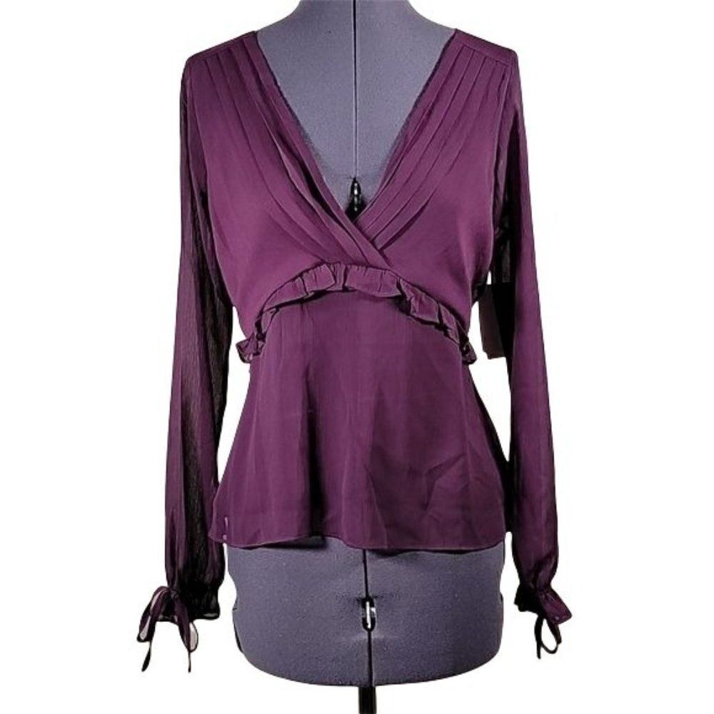 Q & A Los Angeles Pleated Plum Blouse Sz XS
